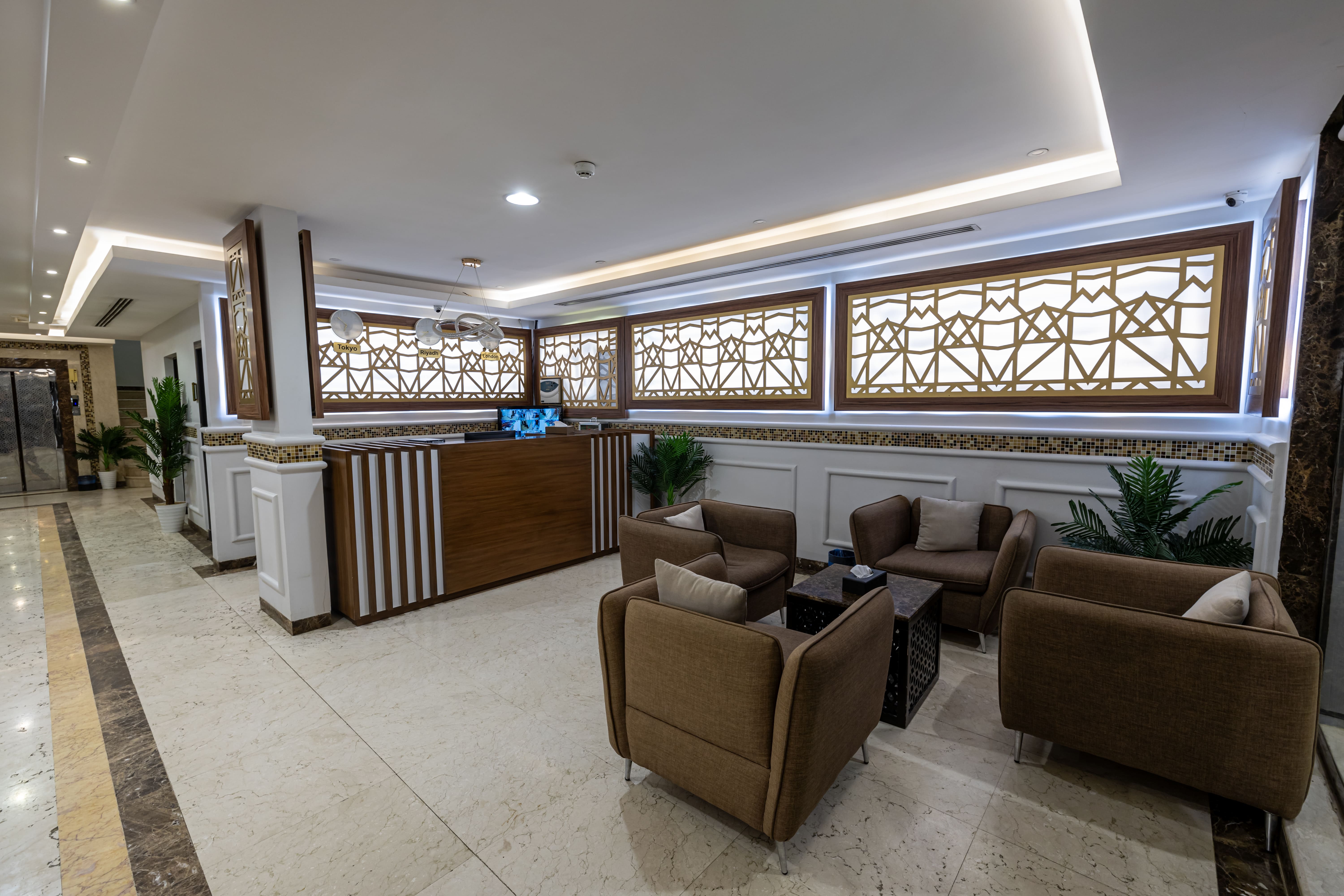 ملاذ فاخر المرسلات